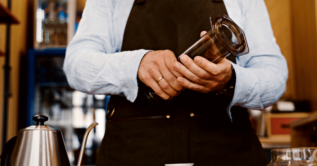 How To Use The Inverted AeroPress Method (A Simple Guide)